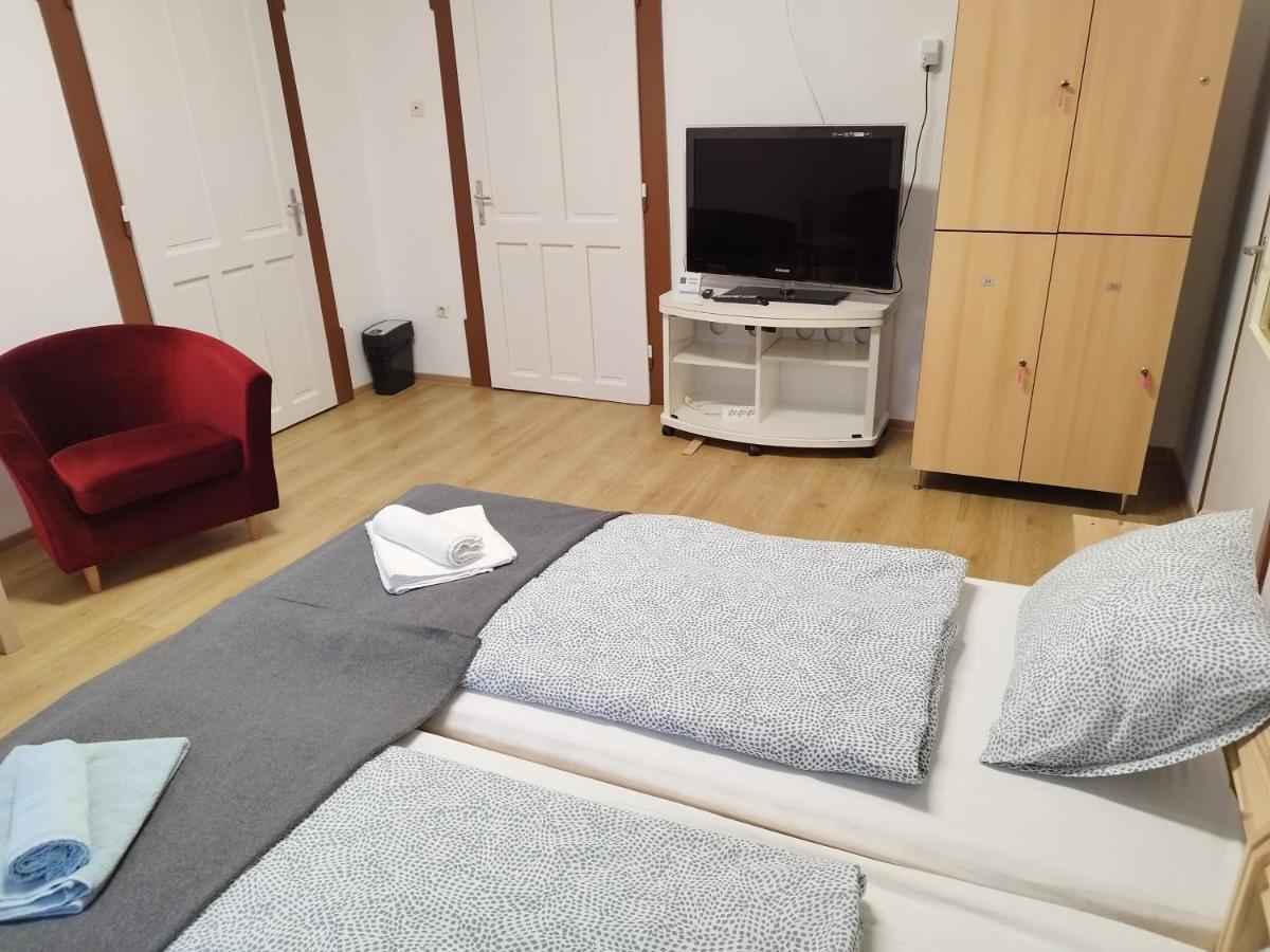 Tartós Szegfű Vendégház, Magánszállás Tazlar Kültér fotó